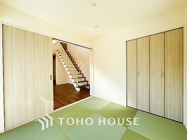 来客時や一息つきたいときなどに利用できる用途多様な空間です。