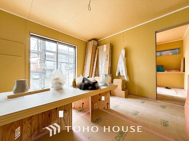 太陽の恵みを一気に受けた明るくあたたかいお住まい。吹きぬける風を感じながら爽やかで風通しの良い暮らし。