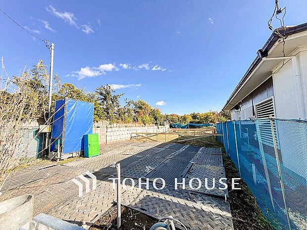 閑静な住宅街の陽当りに恵まれた土地で寛ぎに満ちた生活を。