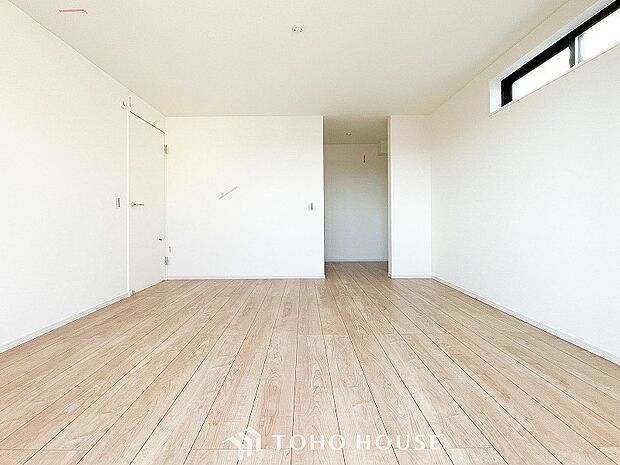 通風・採光にも優れ、心地よい光と風があふれています。