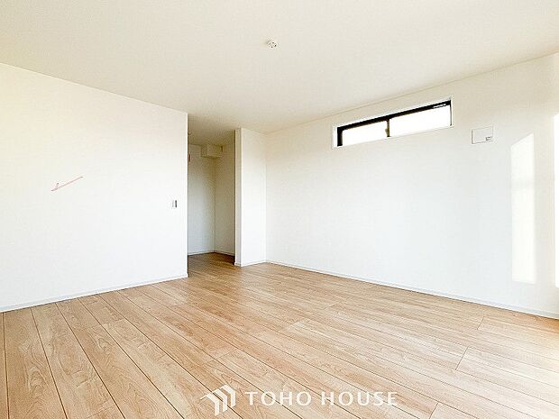 収納スペースもあり、生活しやすい居住スペースです。