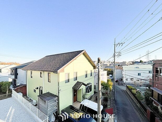 開放的で気持ちの良い眺望と青い空を満喫できます。