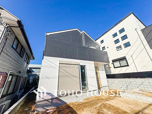 表現された空間は豊かな光と風を纏い、暮らしの時間を豊かにしてくれます。