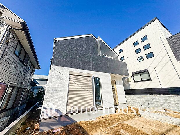 表現された空間は豊かな光と風を纏い、暮らしの時間を豊かにしてくれます。