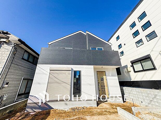 閑静な住宅街の一角、ひと時のくつろぎが生まれ、ゆっくりと愛着が育まれていきます。