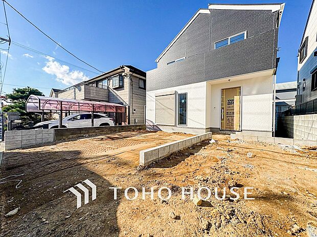 カースペースもゆとりある空間を保っています。