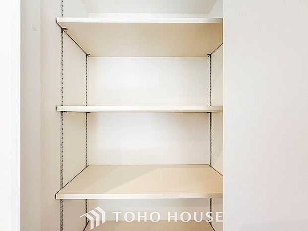 空間を余すところなく有効利用した収納は生活空間をより上質なものにしてくれるでしょう。