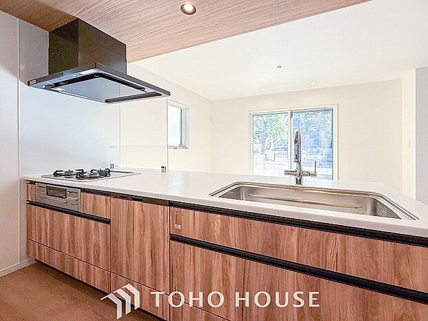 家族の健康を支えるキッチン。毎日使う場所だから気持よく使えて、居心地の良い空間に。