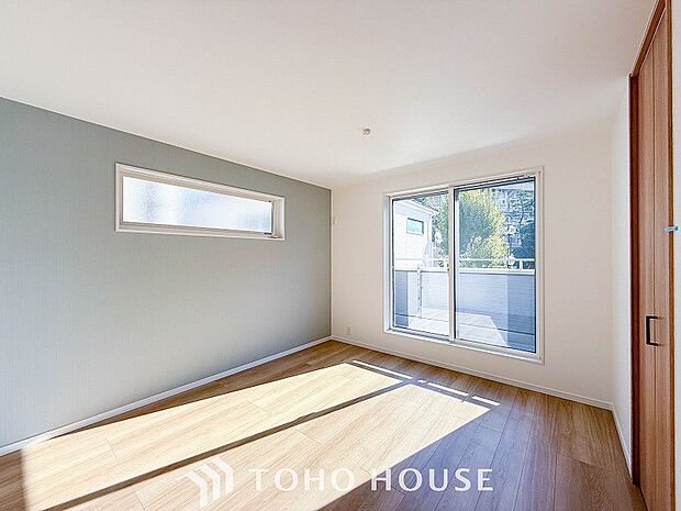 一日の疲れをいやしてくれる主寝室。自分時間を快適に過ごすプライベートルーム。