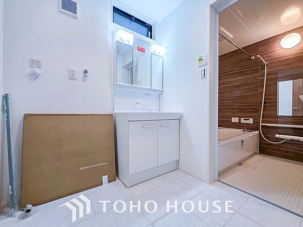 ご家族の1日が始まり、1日の終わりを締めくくる洗面空間。