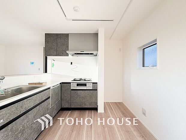 家族の健康を支えるキッチン。毎日使う場所だから気持よく使えて、居心地の良い空間に。