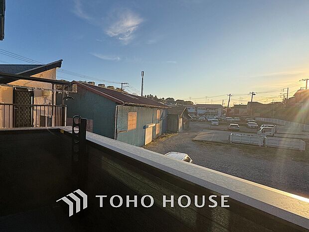 開放的で気持ちの良い眺望と青い空を満喫できます。