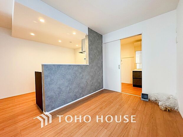 ここにはみんなが集い、食事と楽しい会話が始まるスペース。