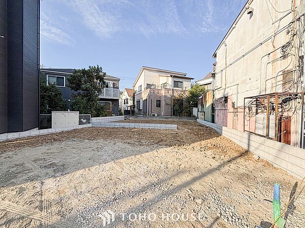 閑静な住宅地で小さなお子様がいるご家族にも安心な住環境が魅力です。