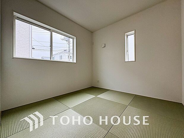 来客時や一息つきたいときなどに利用できる用途多様な空間です。