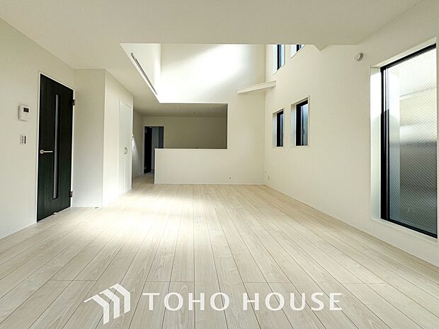 ここにはみんなが集い、食事と楽しい会話が始まるスペース。