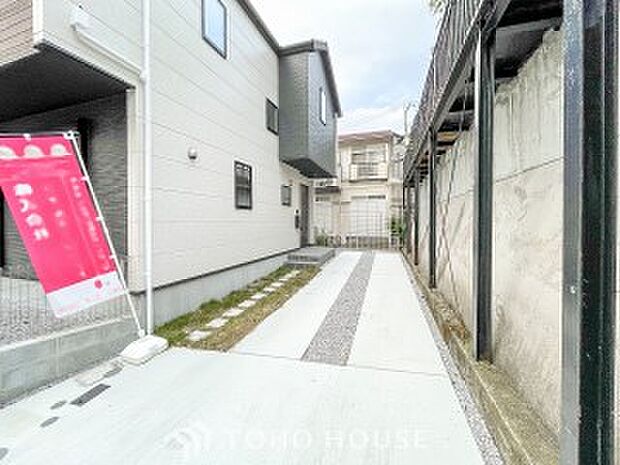 表現された空間は豊かな光と風を纏い、暮らしの時間を豊かにしてくれます。