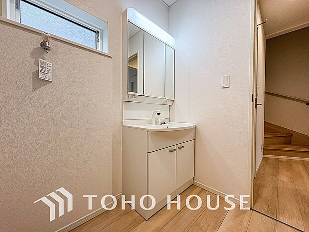 洗面台・洗面所ご家族の1日が始まり、1日の終わりを締めくくる洗面空間。