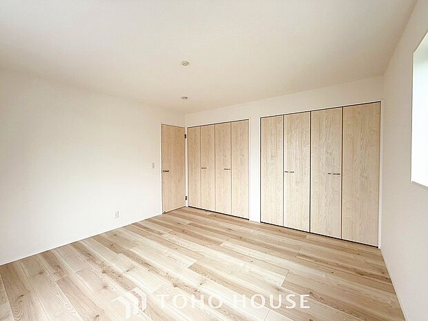 1日の疲れを癒し、心地よく寛げるようゆったりとした広さを確保しています。