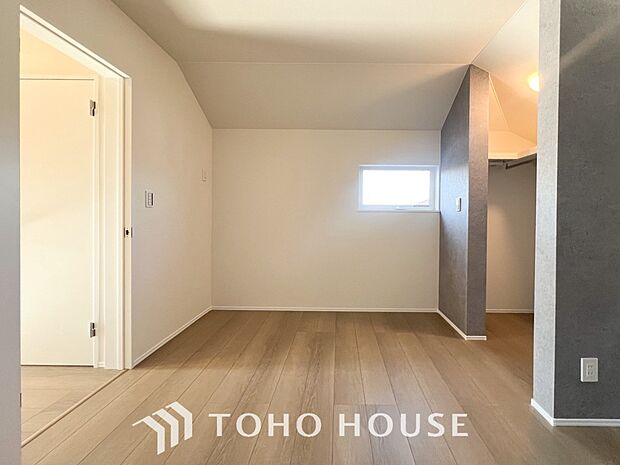 収納スペースもあり、生活しやすい居住スペースです。