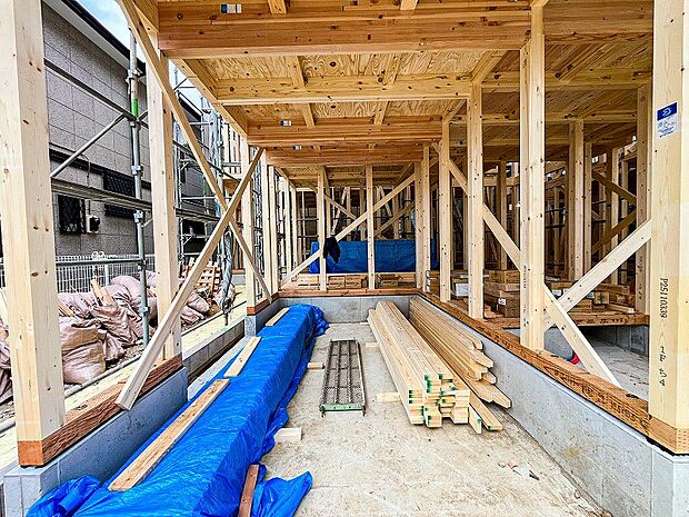 カースペースもゆとりある空間を保っています。