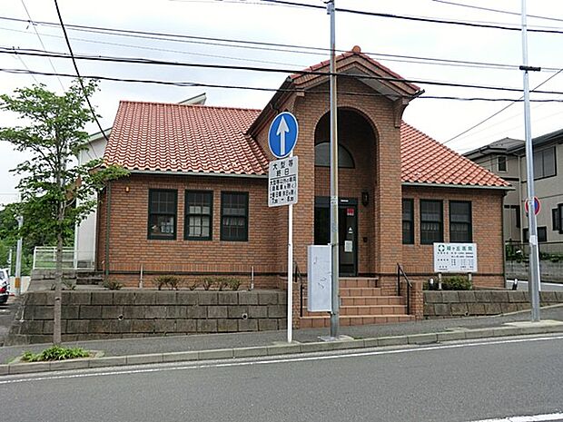 内科、循環器科、小児科。頼れる町のお医者さん。小児科もあるので家族みんなでお世話になれそうですね。