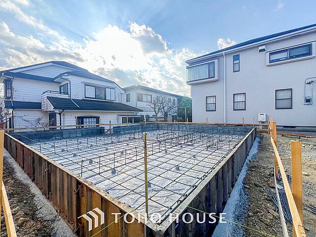 時間のゆとりと空間、爽やかな陽光がもたらす光と風を贅沢なまでに感じる暮らしが始まります。