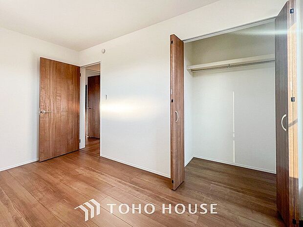 収納スペースもあり、生活しやすい居住スペースです。