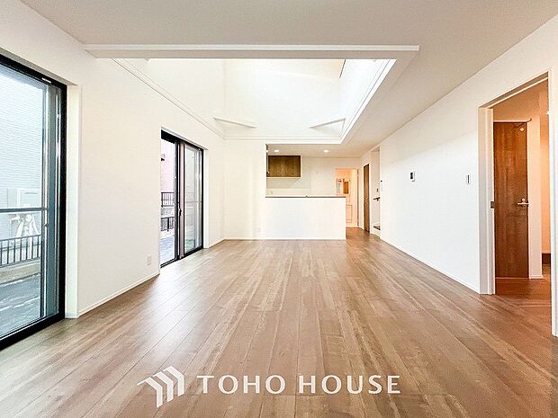 空気感という居心地の良いBGMは、暮らしのステージを彩り、心のやすらぎと満足感を与えてくれます。