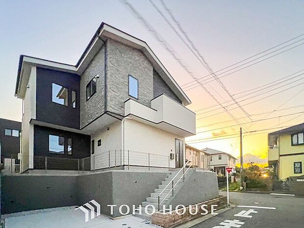 忙しく過ぎゆく日常を置き去るほど、ゆったりした時間が流れる住環境。