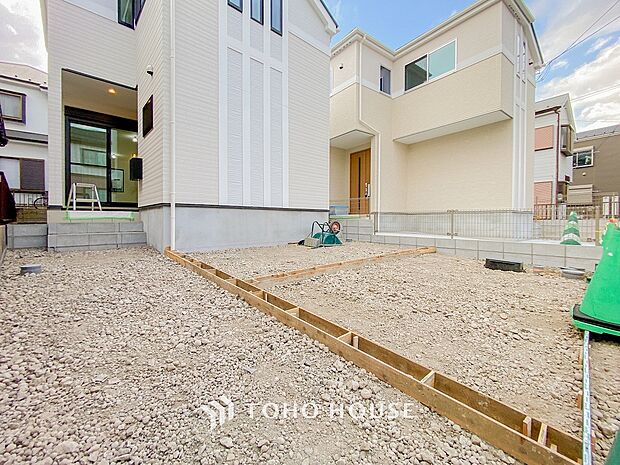 カースペースもゆとりある空間を保っています。