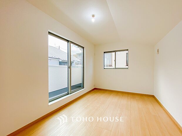 環境の良い場所にセンス良く暮らしたい、こだわりの室内には至福のシーンが繰り広げられます。