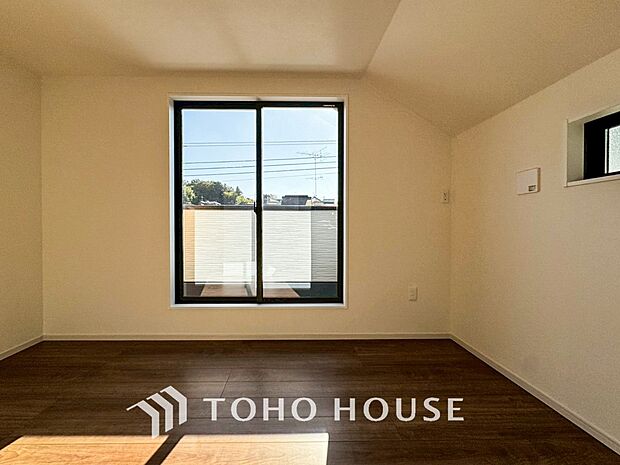 収納スペースもあり、生活しやすい居住スペースです。