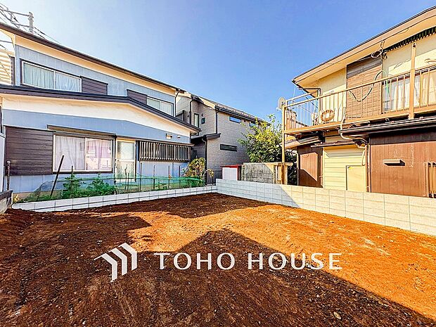 閑静な住宅街の一角、ひと時のくつろぎが生まれ、ゆっくりと愛着が育まれていきます。