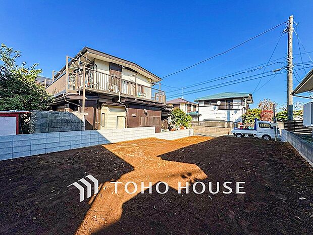 現地外観写真『快適』は「家」と「街」と「環境」が調和した時に訪れるだと改めて感じさせてくれます。