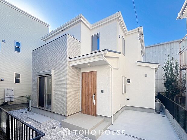 時間のゆとりと空間、爽やかな陽光がもたらす光と風を贅沢なまでに感じる暮らしが始まります。