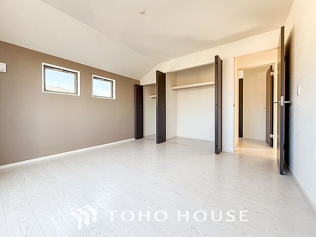 収納スペースもあり、生活しやすい居住スペースです。