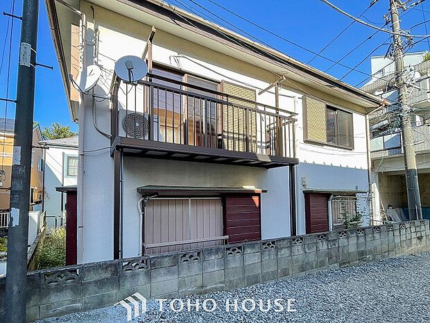 閑静な住宅街の陽当りに恵まれた土地。寛ぎに満ちた住環境です。