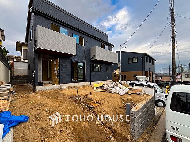 表現された空間は豊かな光と風を纏い、暮らしの時間を豊かにしてくれます。