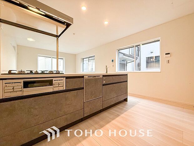 家族の健康を支えるキッチン。毎日使う場所だから気持よく使えて、居心地の良い空間に。