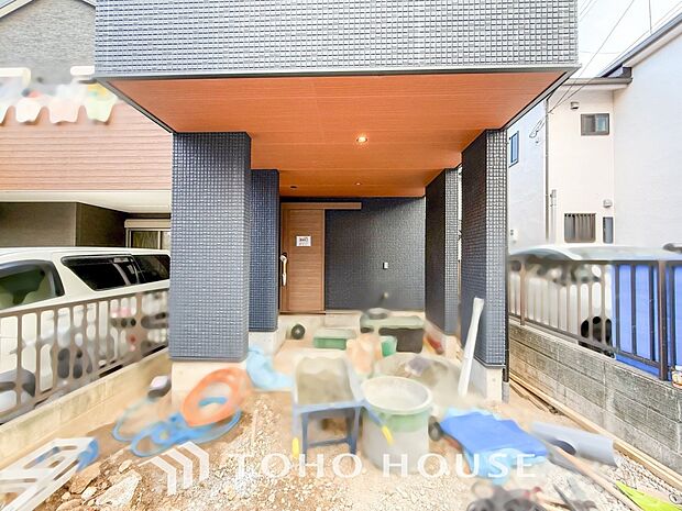 大切なお車を雨や風から守ってくれるビルトイン車庫付です。