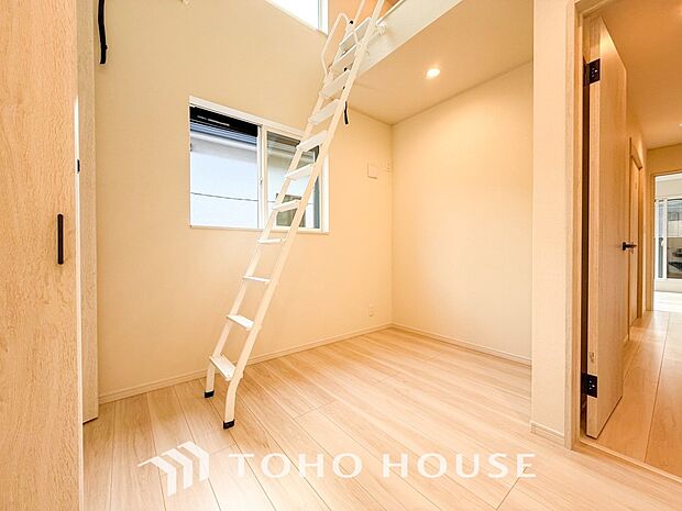 環境の良い場所にセンス良く暮らしたい、こだわりの室内には至福のシーンが繰り広げられます。