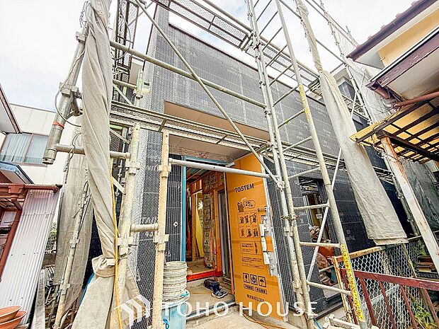 住まいの顔となる玄関。安らぎに満ちた健やかな暮らしを期待させます。