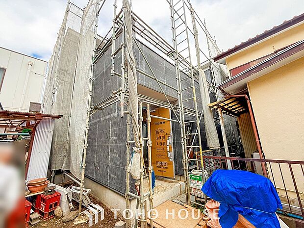 表現された空間は豊かな光と風を纏い、暮らしの時間を豊かにしてくれます。