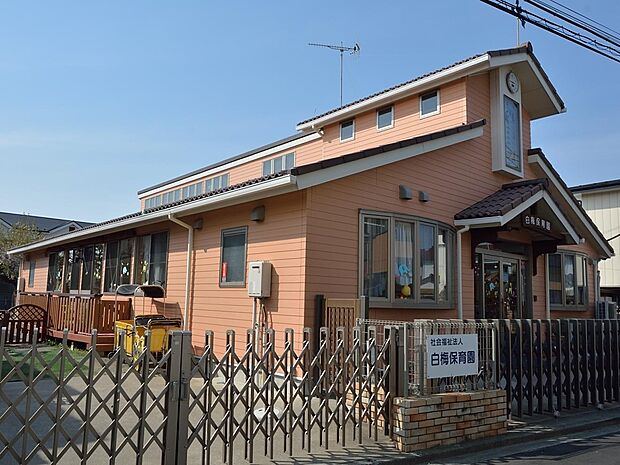 こじんまりとしながらも園長先生自ら子供達にかかわってくれるような、先生方が一生懸命で暖かい園です。