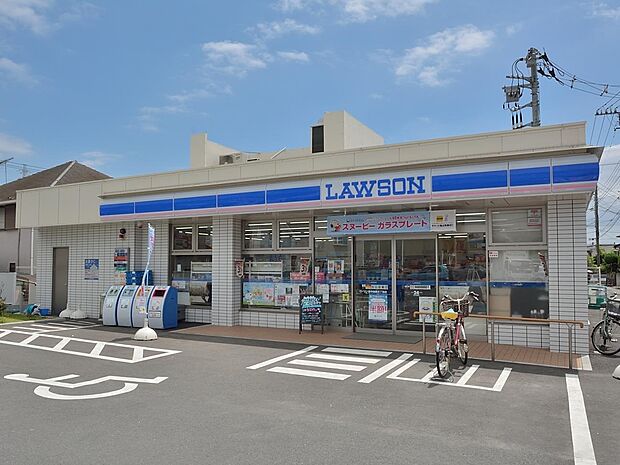 24時間営業ですので、急な買い物に便利です。