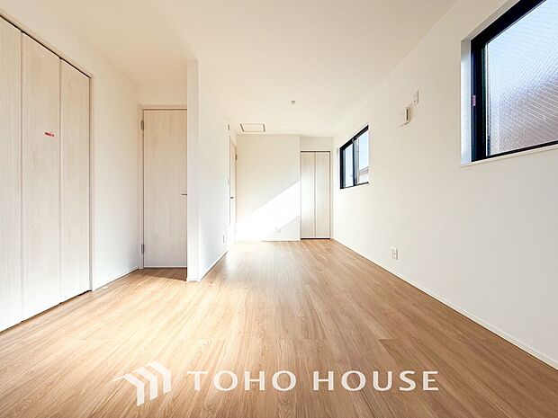 採光もアクセントの一つとして。プライベートルームにはやさしい光が射し込んでいます。