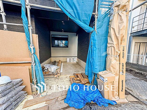 大切なお車を雨や風から守ってくれるビルトイン車庫付です。