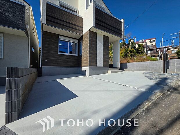 カースペースもゆとりある空間を保っています。