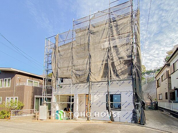 閑静な住宅地で小さなお子様がいるご家族にも安心な住環境が魅力です。